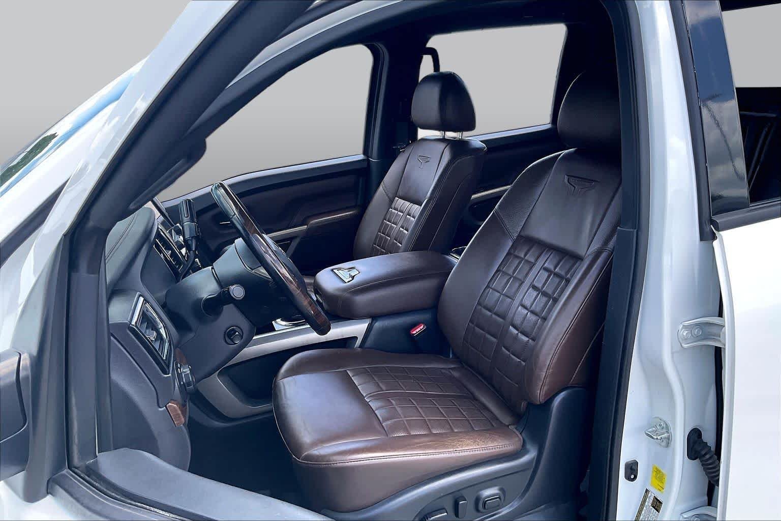 Pre-Owned 2021 Nissan TITAN Crew Cab Platinum Reserve 4x4