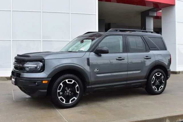 Used 2022 Gray Ford Outer Banks image 2