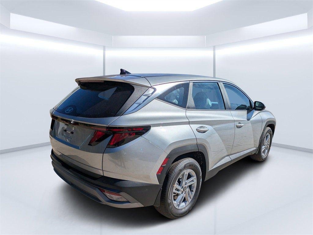 New 2026 Silver Hyundai SE FWD image 3