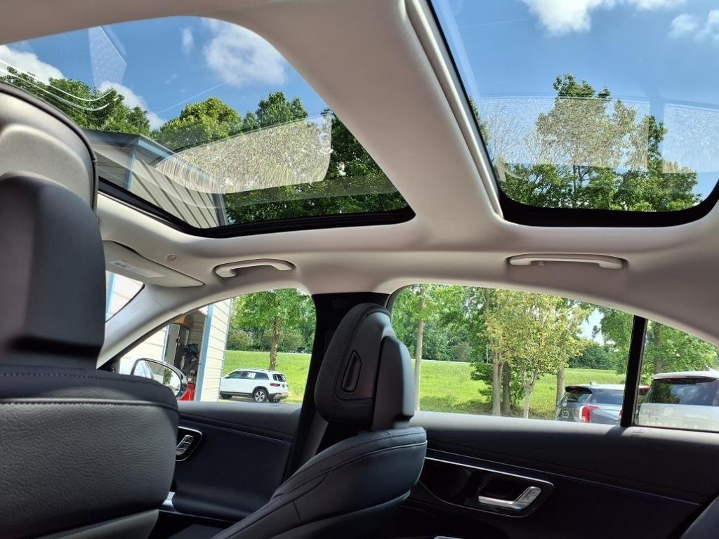 Used 2025 Polar White Mercedes-Benz E 350 image 22