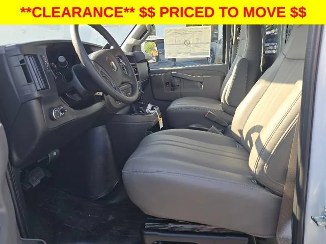 2025 Chevrolet Express Cargo Work Van - Photo 19