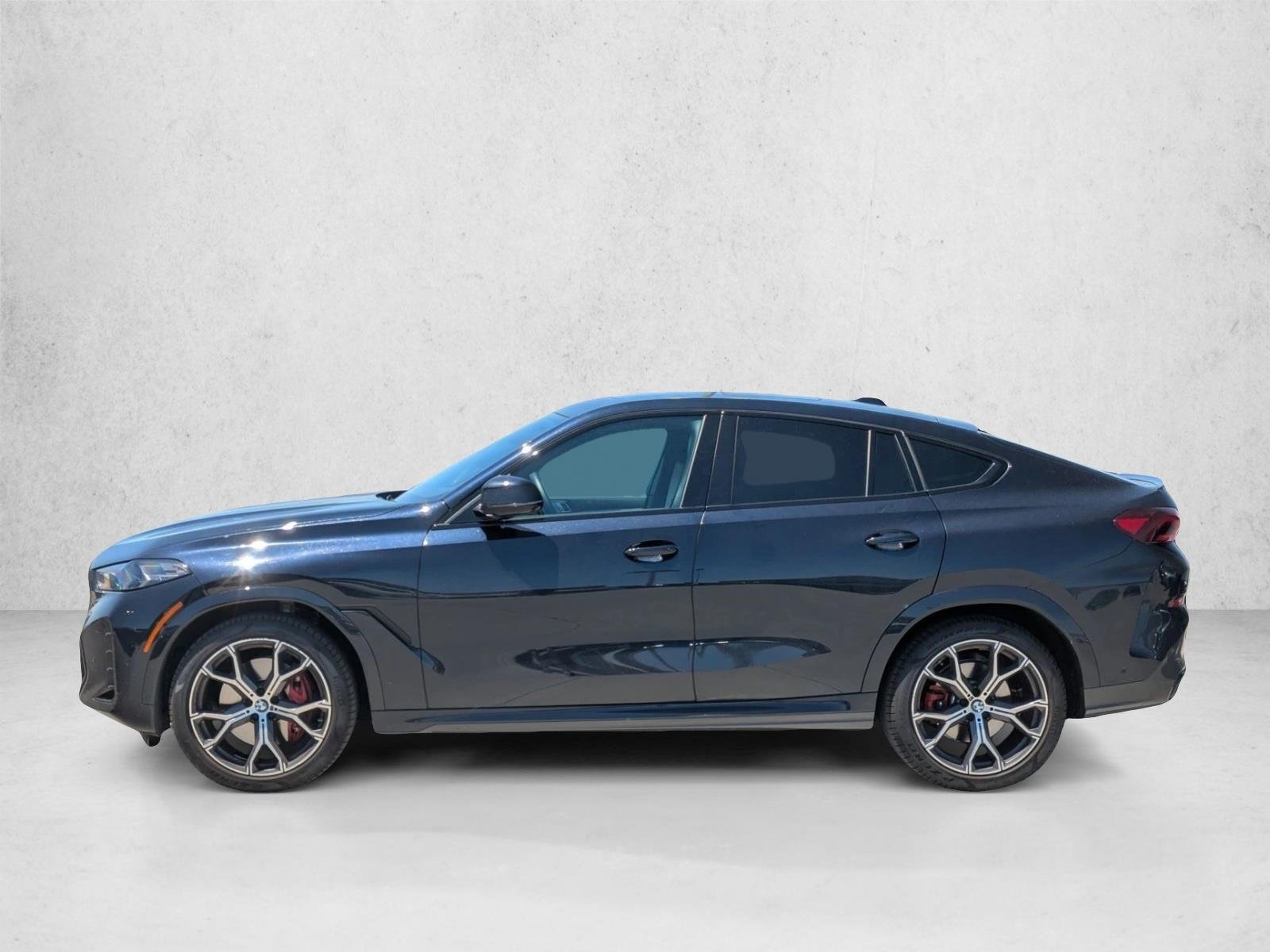 Used 2024 Carbon Black Metallic BMW xDrive40i image 8