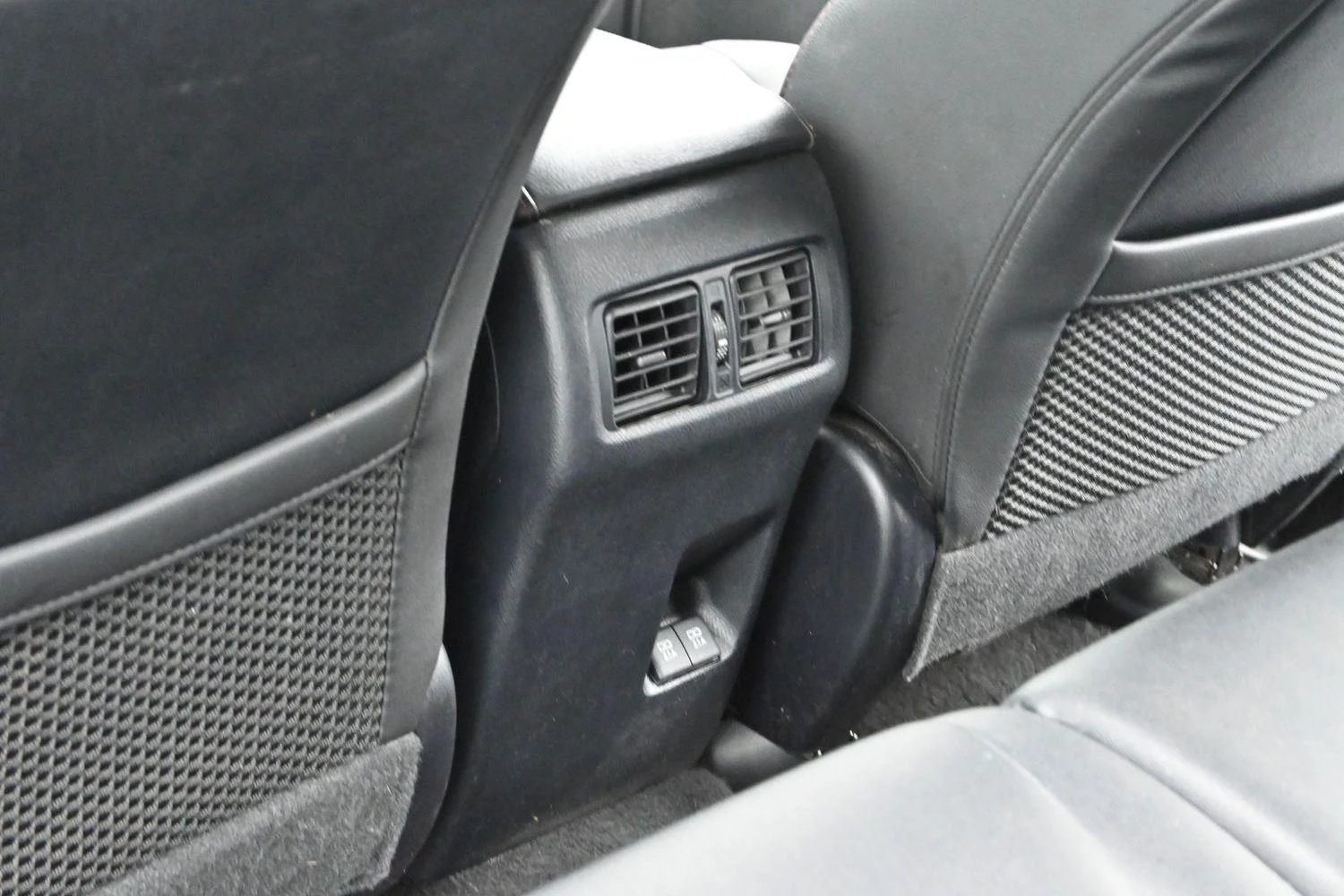 Used 2021 Midnight Black Metallic Toyota TRD Off Road Premium image 32