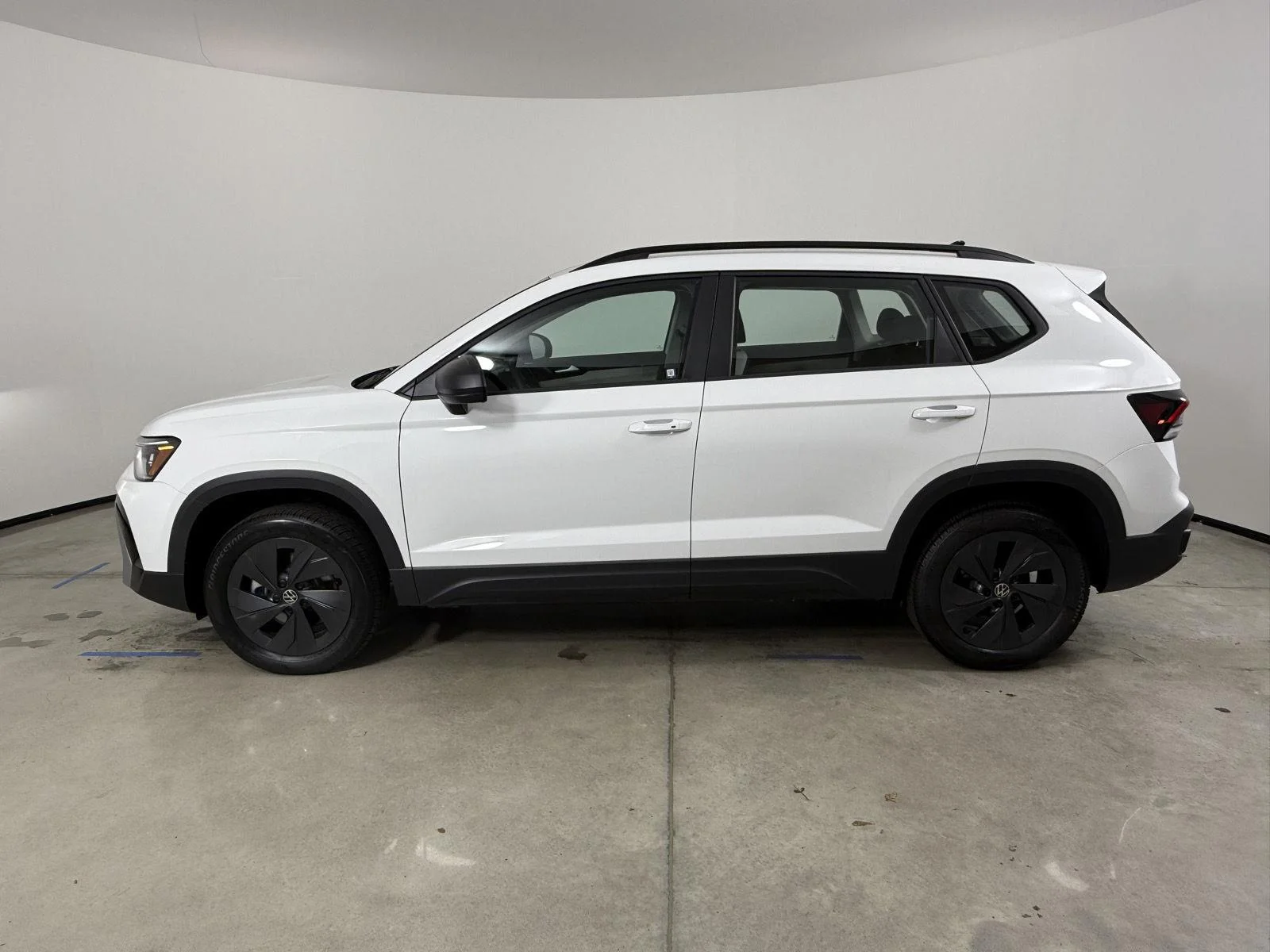 New 2027 Pure White Volkswagen S image 8