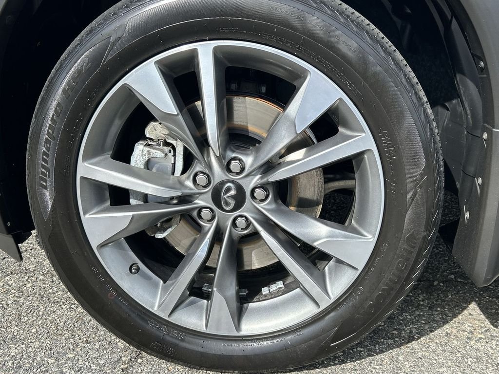 Certified Used 2023 Gray INFINITI LUXE image 10