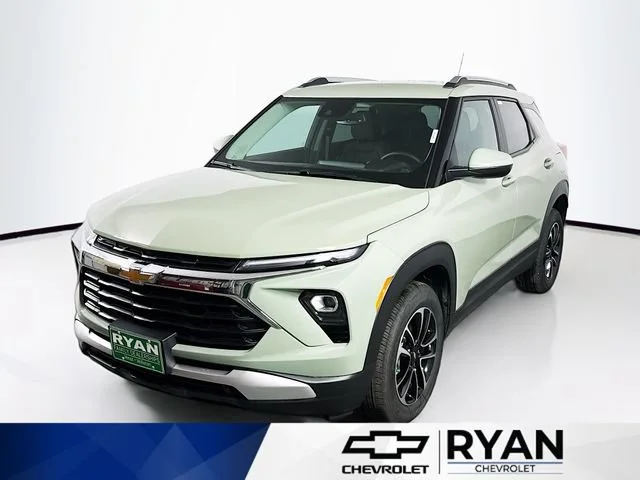 New 2026 Green Chevrolet LT image 3