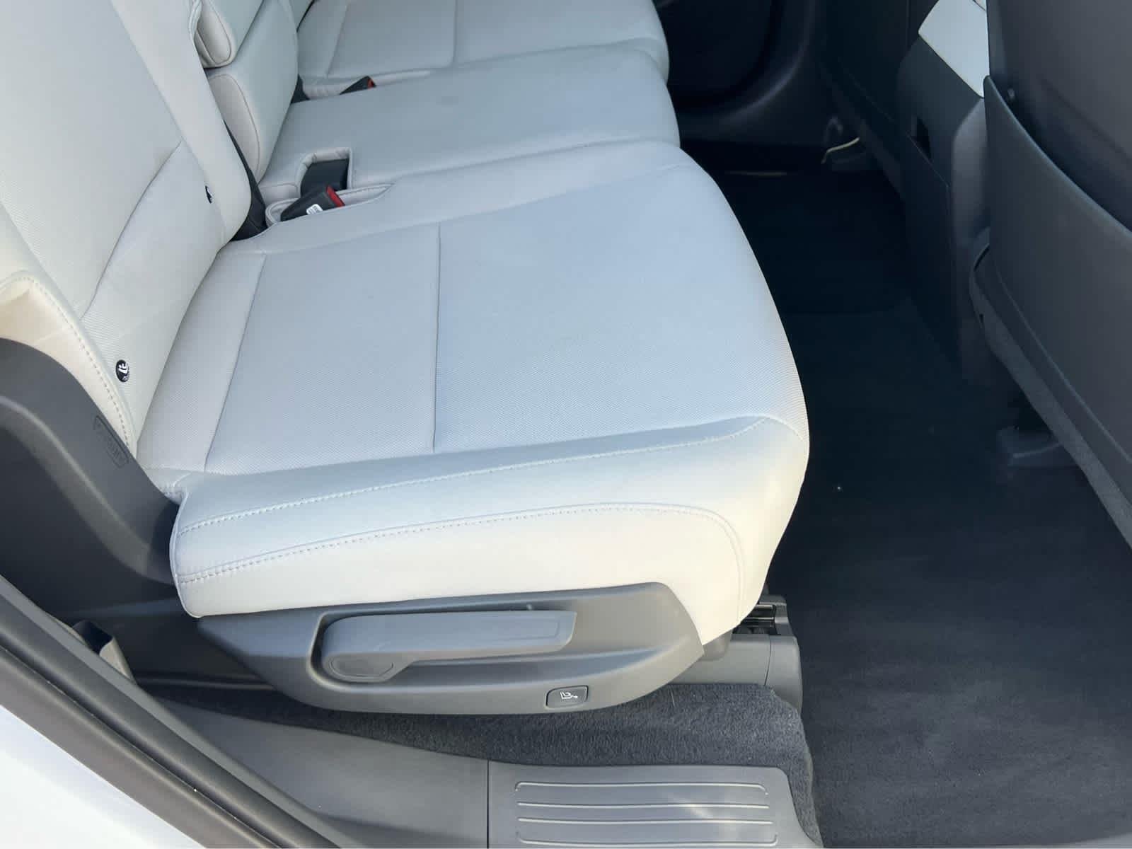 New 2026 Serenity White Hyundai SE AWD image 21