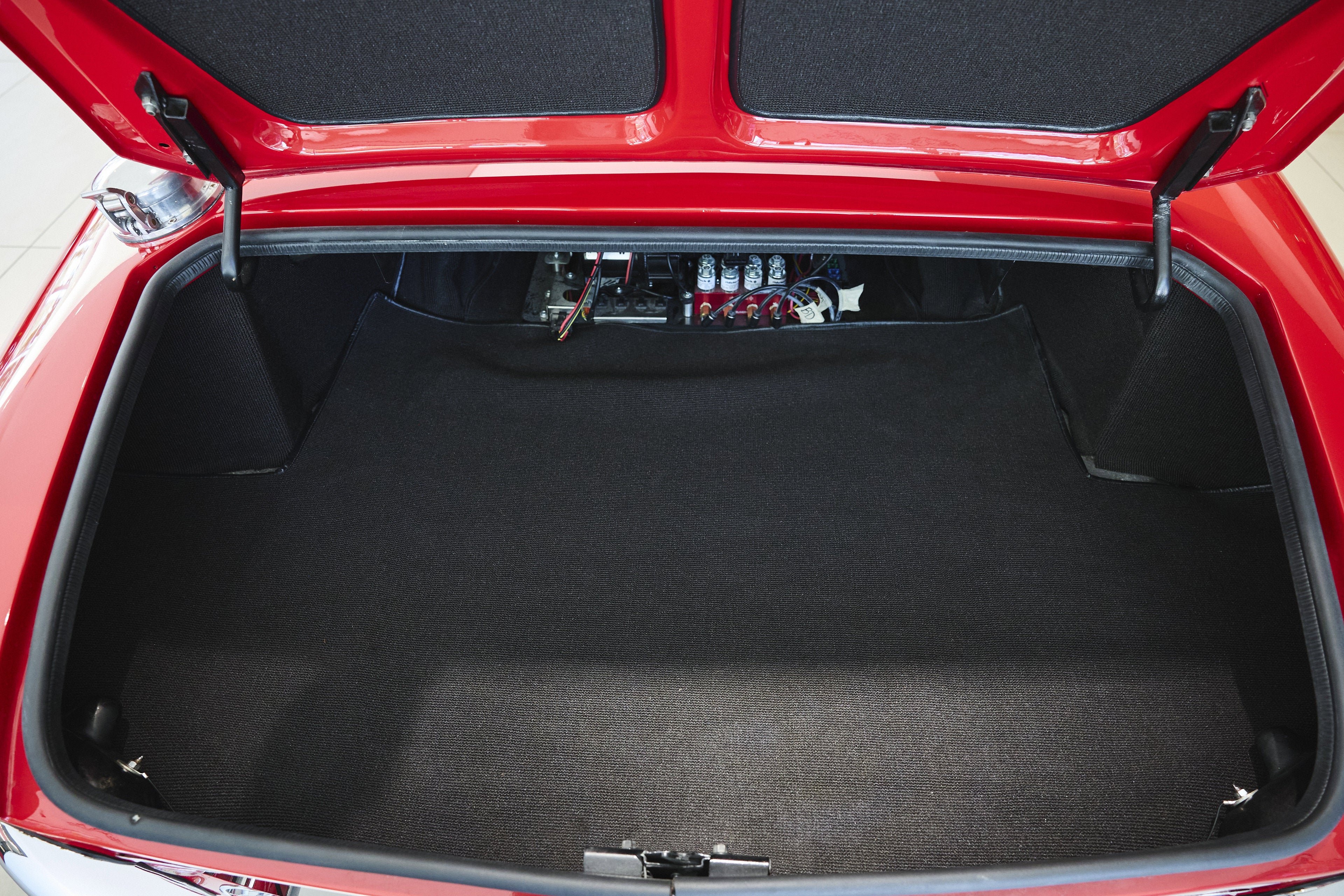 Used 1967 Rosso Ferrari  image 47