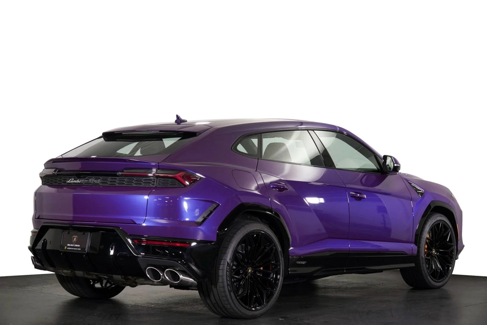Used 2025  Lamborghini  image 33