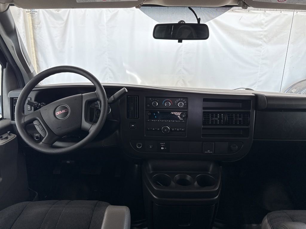2024 GMC Savana Cargo Work Van - Photo 29
