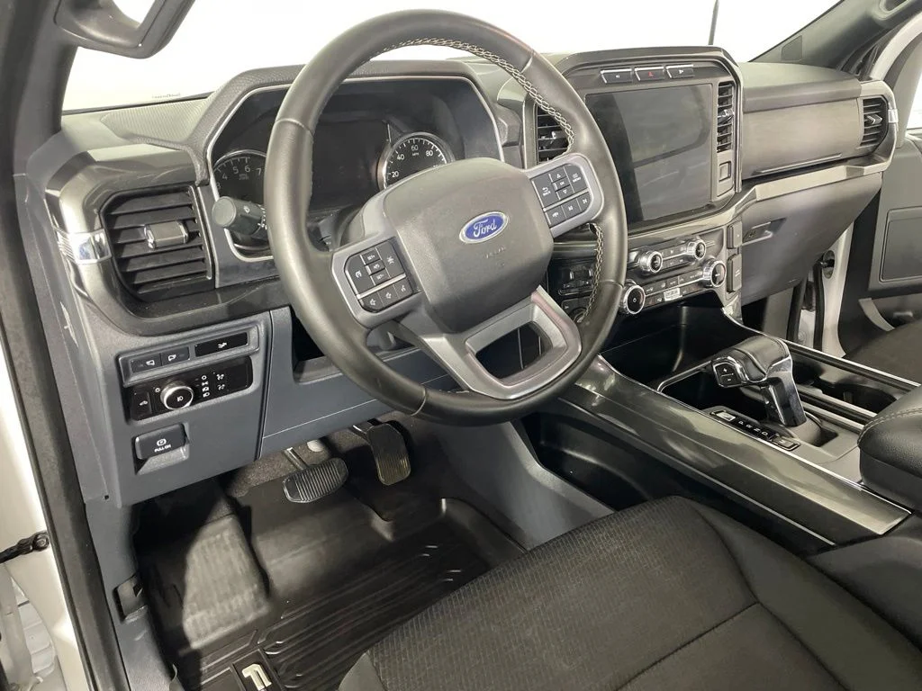 Used 2023 White Ford XLT image 9