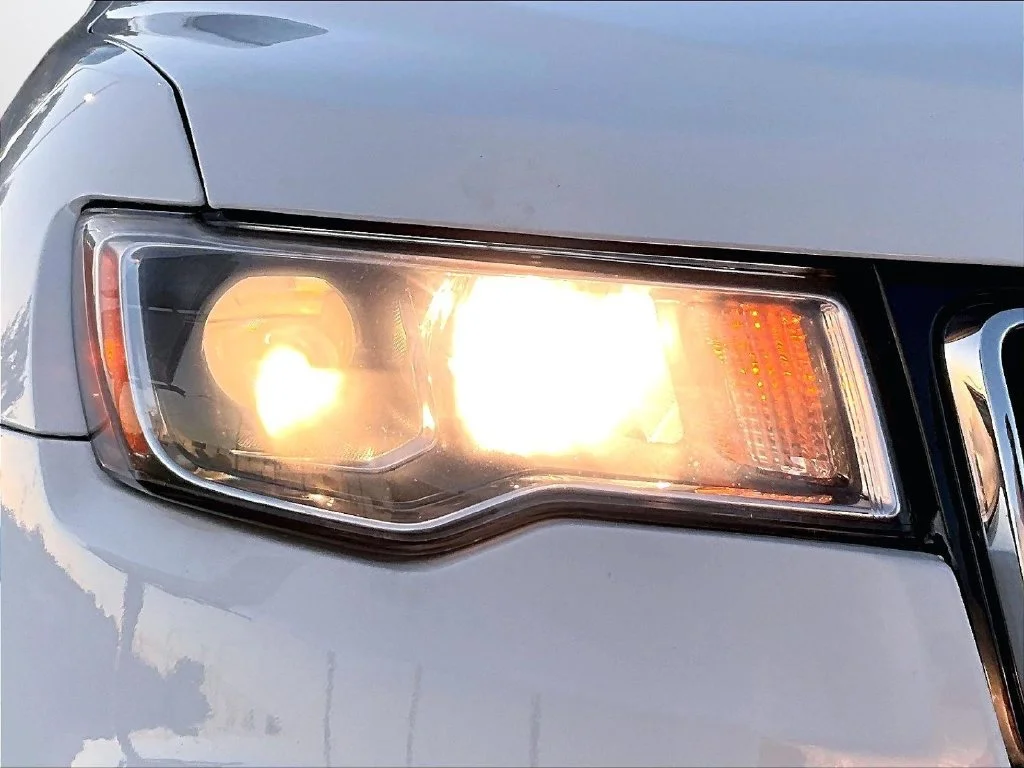 Used 2020 White Jeep Limited image 30
