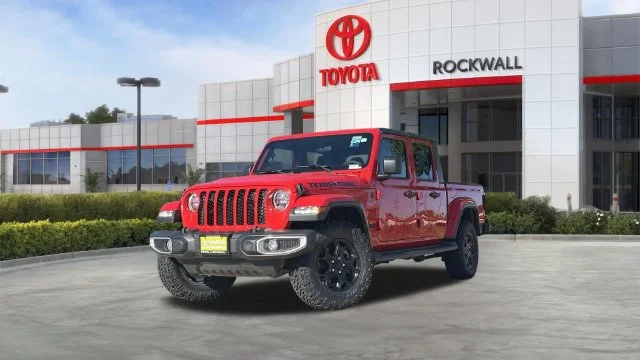 Used 2023 Red Jeep Texas Trail image 1