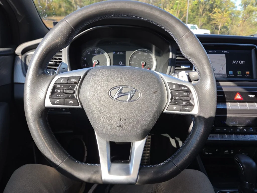 Used 2019 Black Hyundai Limited image 12