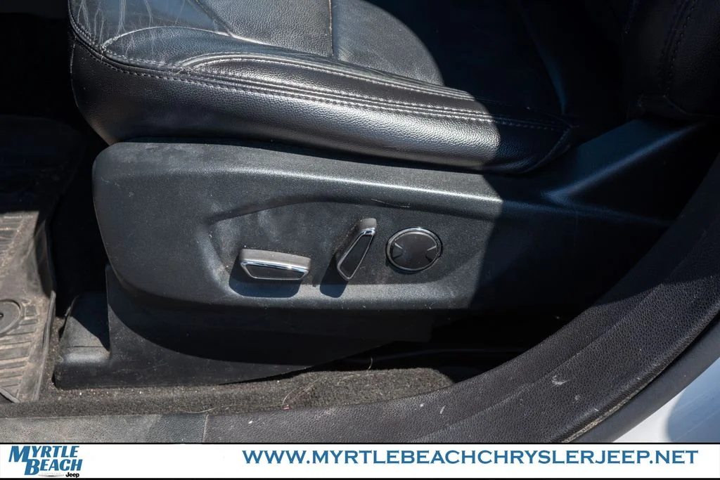 Used 2018 Oxford White Ford XLT image 19
