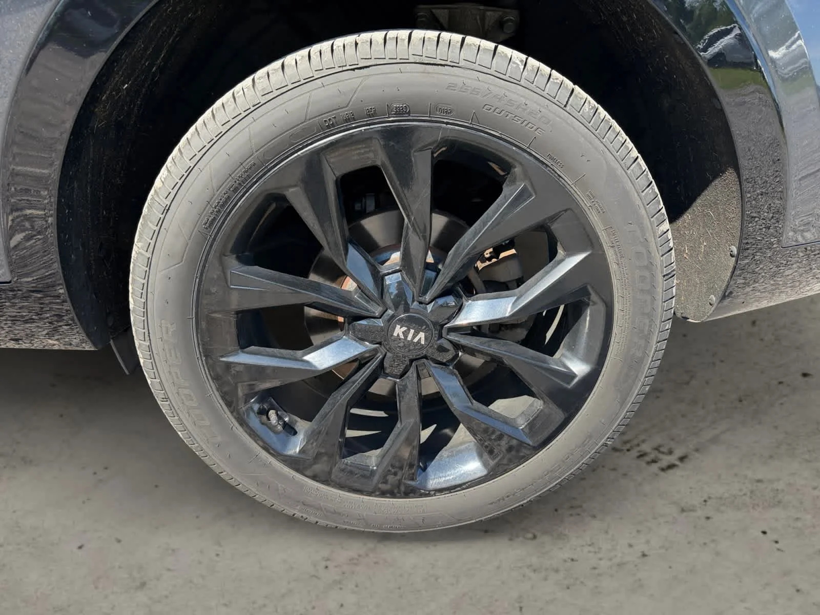 Used 2021 Gravity Grey Kia SX image 12