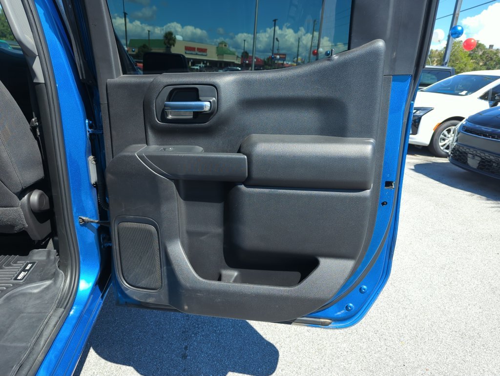 Used 2022 Blue Chevrolet Custom image 27