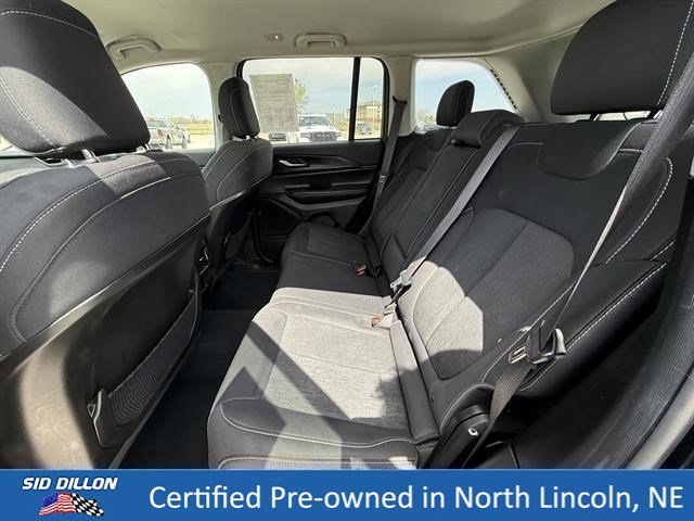Used 2023 Diamond Black Crystal Pearlcoat Jeep Laredo image 21