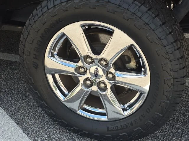 Used 2018 Red Ford XLT image 12