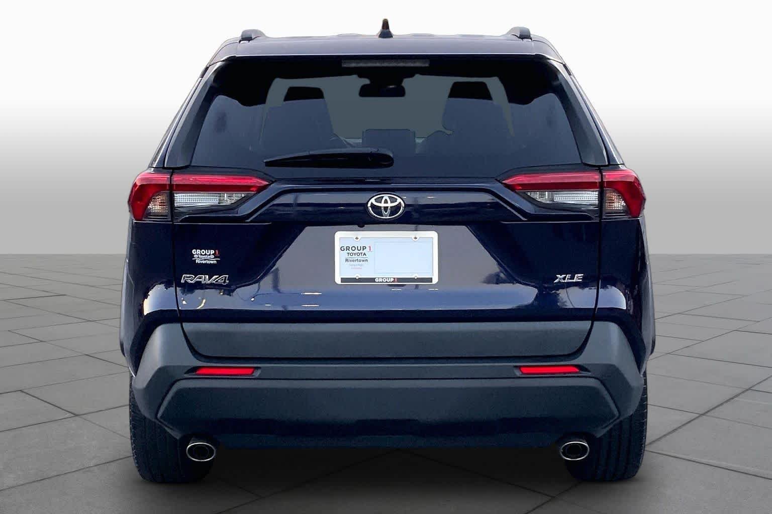 Used 2022 Blueprint Toyota XLE Premium image 5