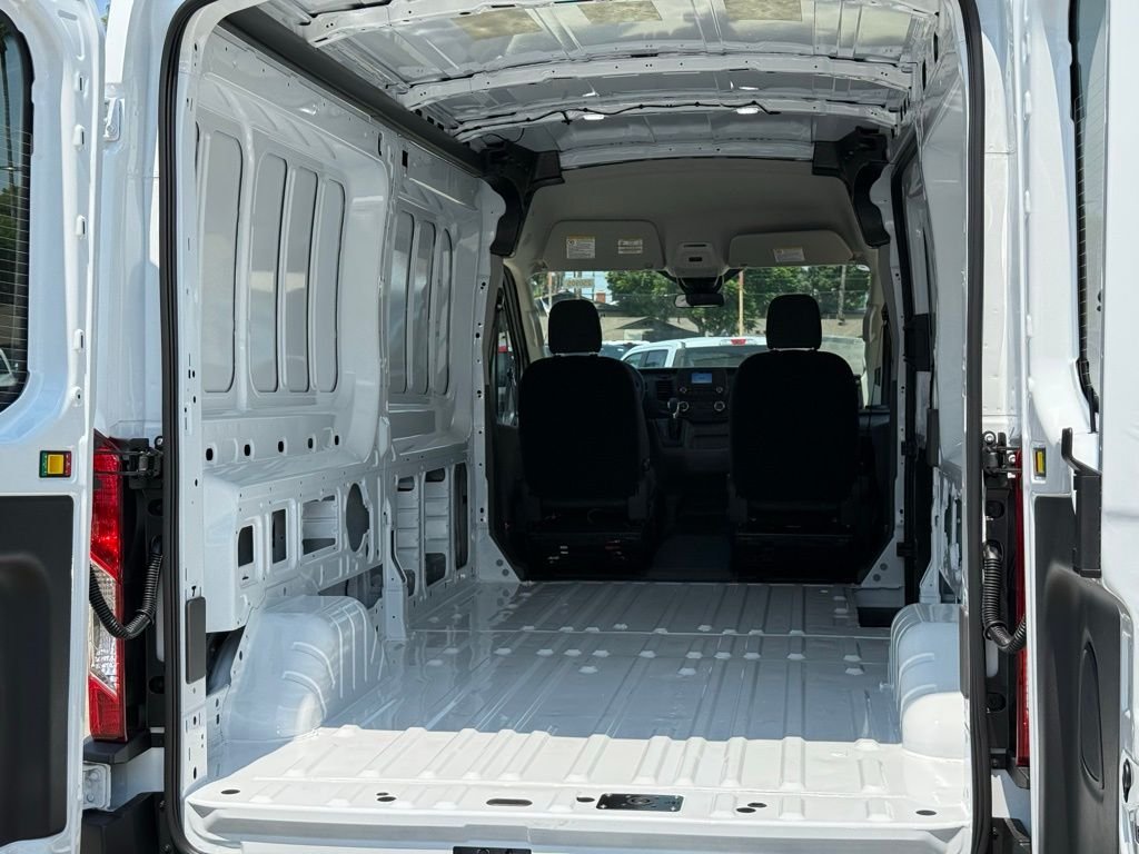 2025 Ford Transit Van Base - Photo 16