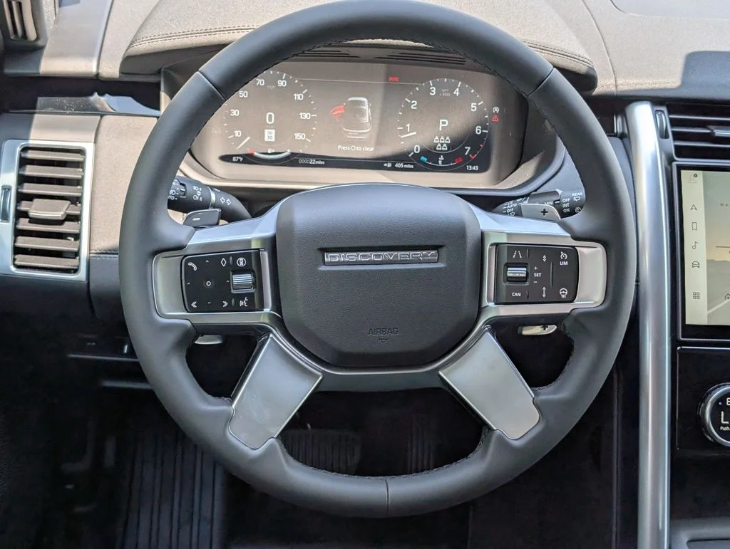 New 2026 Santorini Black Land Rover S image 24