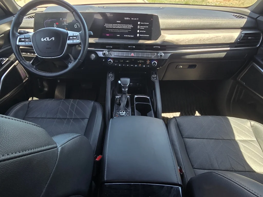 Used 2024 Gravity Gray Kia EX X-Line image 28