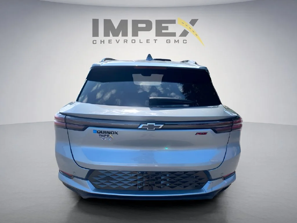 Used 2024 Sterling Gray Metallic Chevrolet RS image 4