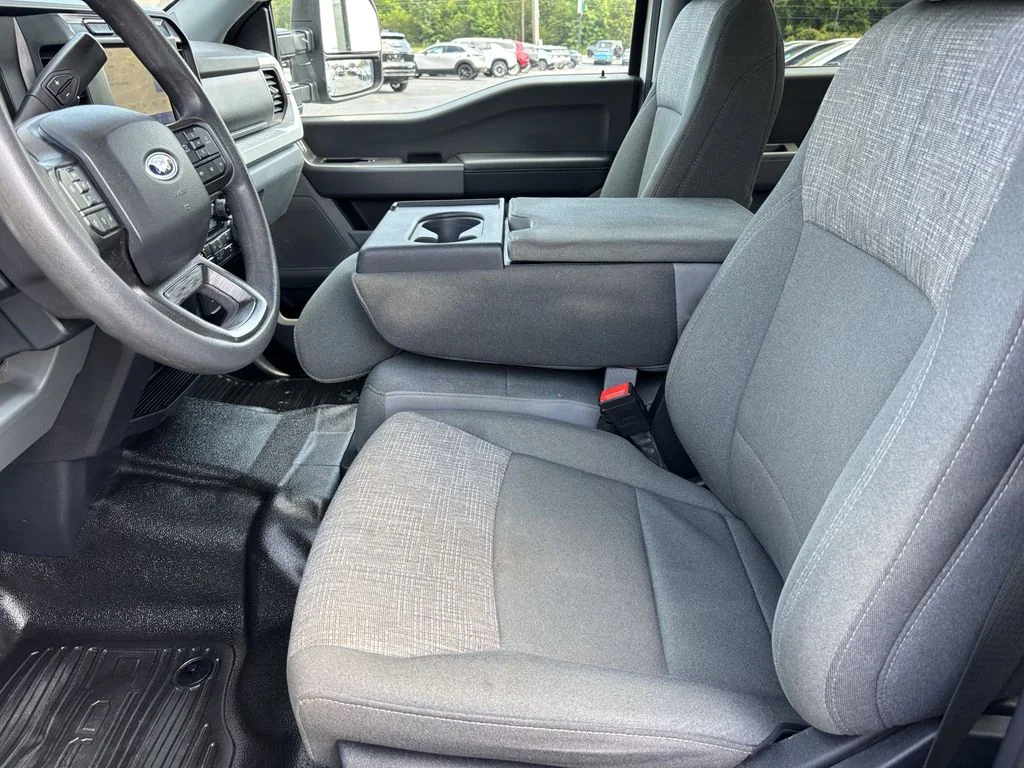 Used 2024 White Ford XLT image 15