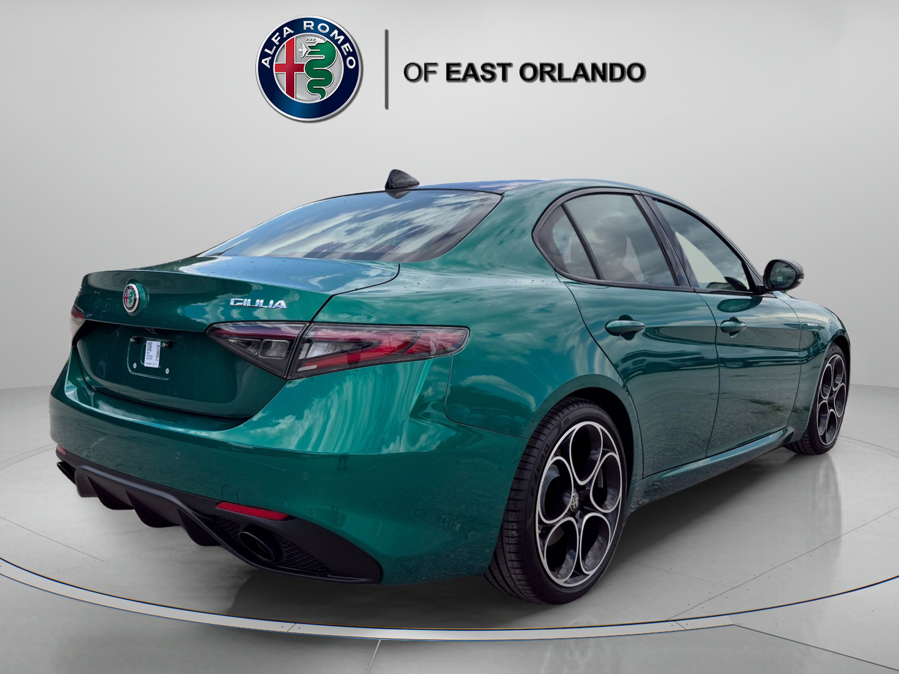 New 2026 Verde Fangio Metallic Alfa Romeo  image 7
