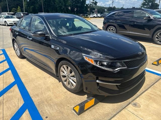 Used 2018 Black Kia EX image 1