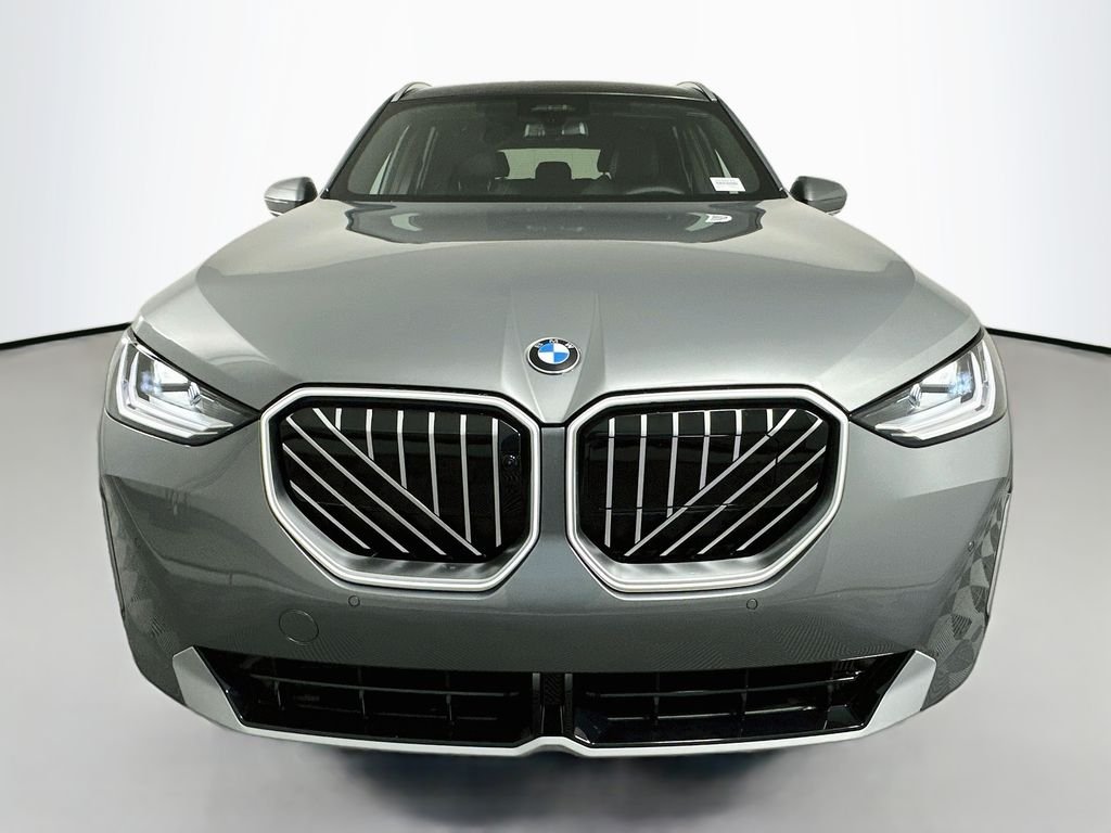 New 2026 Skyscraper Grey Metallic BMW 30 xDrive image 2