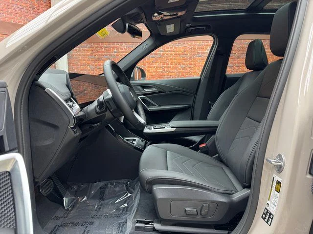 Used 2026 Beige BMW xDrive28i image 22