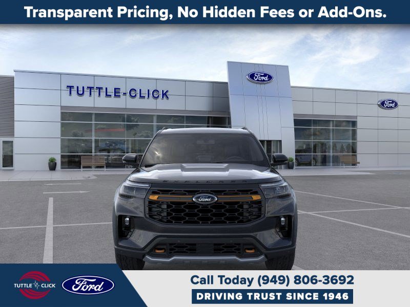 New 2026 Agate Black Metallic Ford Tremor image 6