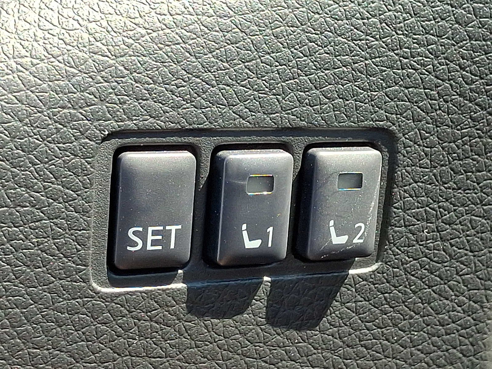Used 2022 Black Nissan SL AWD Xtronic CVT image 27
