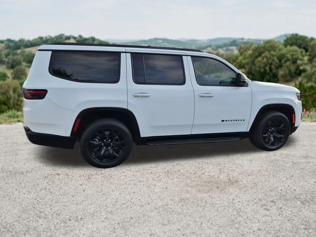 Used 2023 White Jeep Base image 11