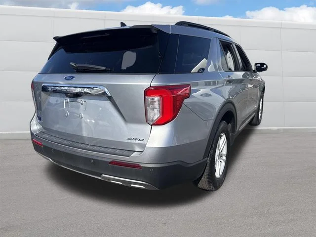 Used 2022 Silver Ford XLT image 11