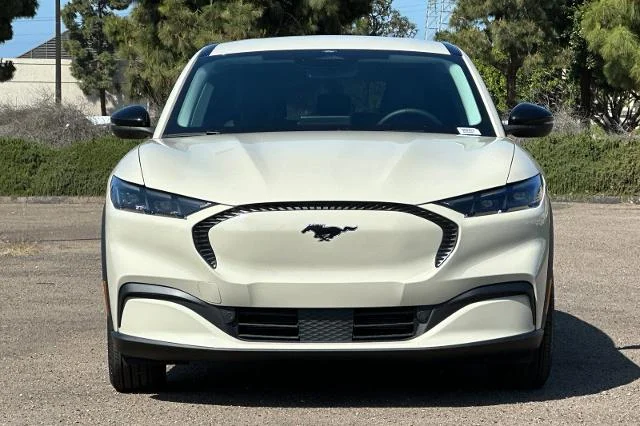New 2026 Desert Sand Ford Select image 26