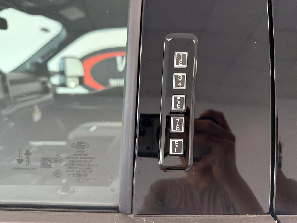 New 2026 Star White Metallic Tri-Coat Ford F-250® Platinum® image 8
