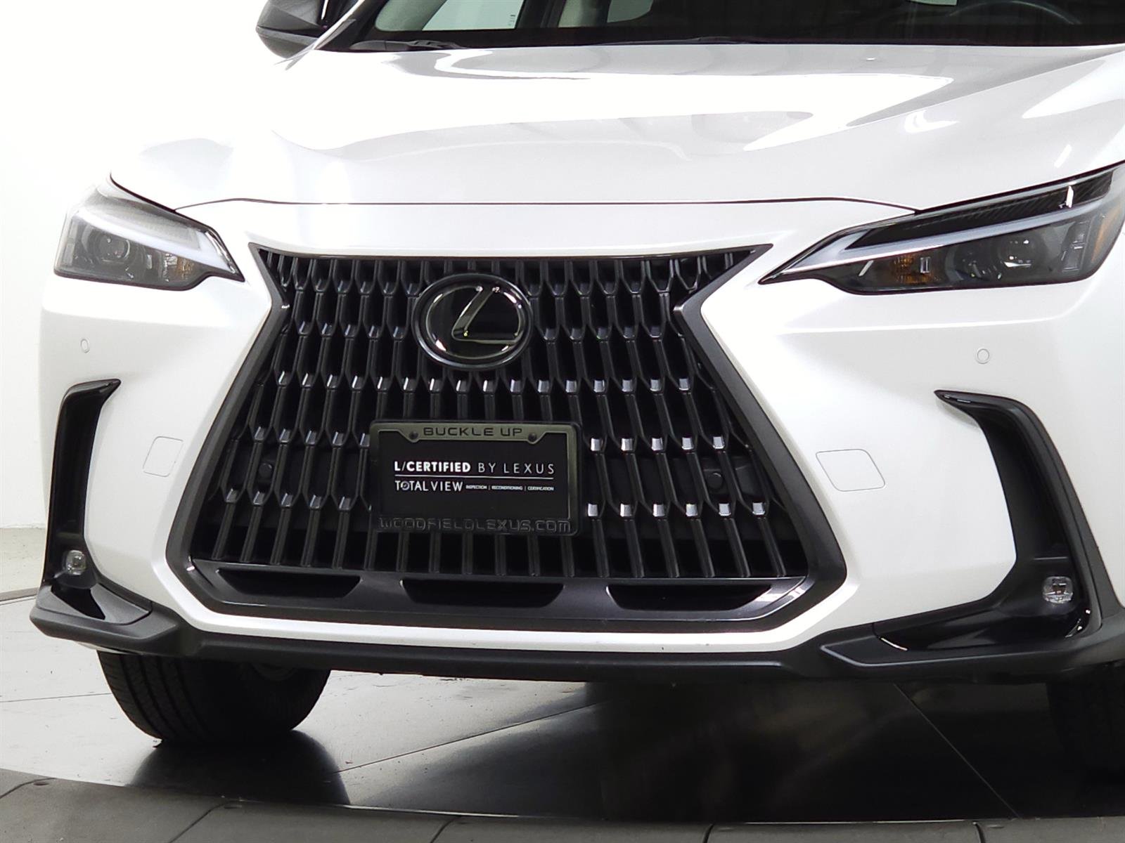 Certified Used 2024 White Lexus PREMIUM image 3