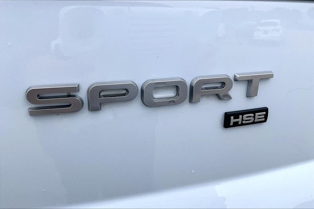 Used 2020 White Land Rover HSE image 31
