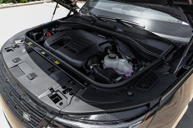 New 2026 Charente Grey Land Rover Dynamic SE image 65