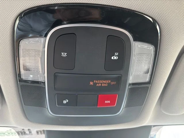 Used 2026 Silver Hyundai Blue image 29