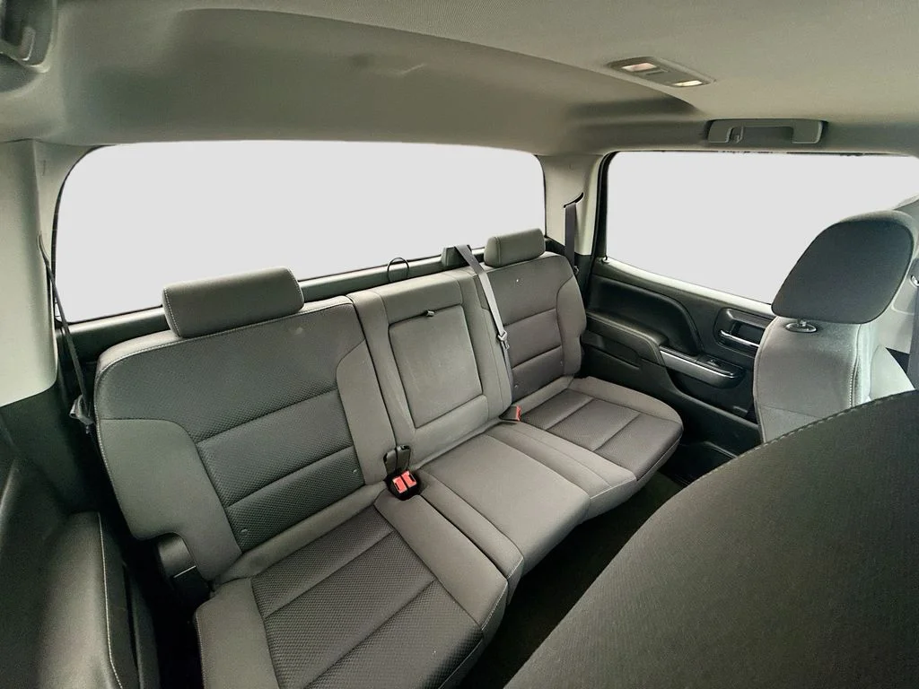 Used 2017 Silver Chevrolet LT image 33