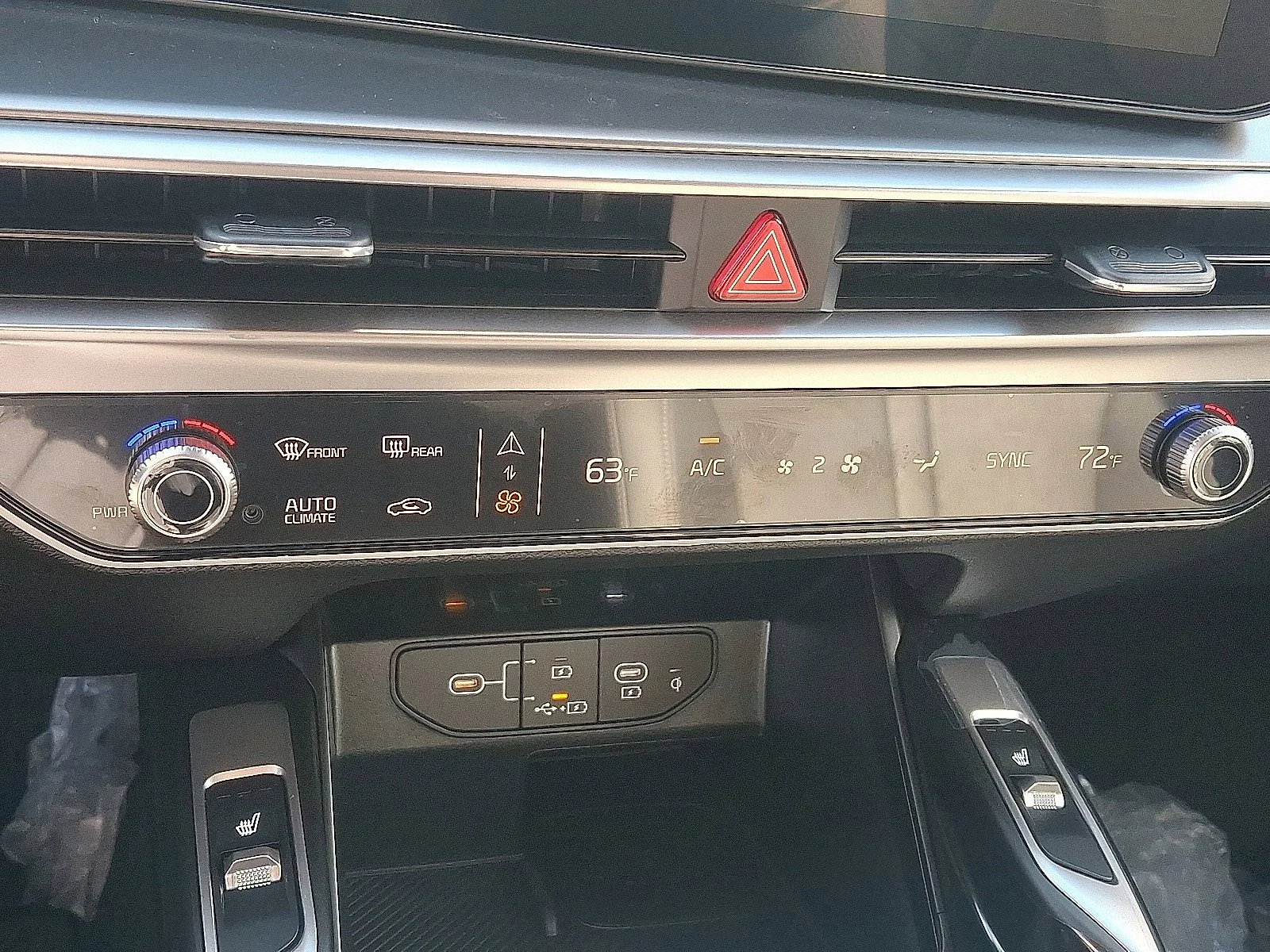 New 2026 Wolf Gray Kia S image 15