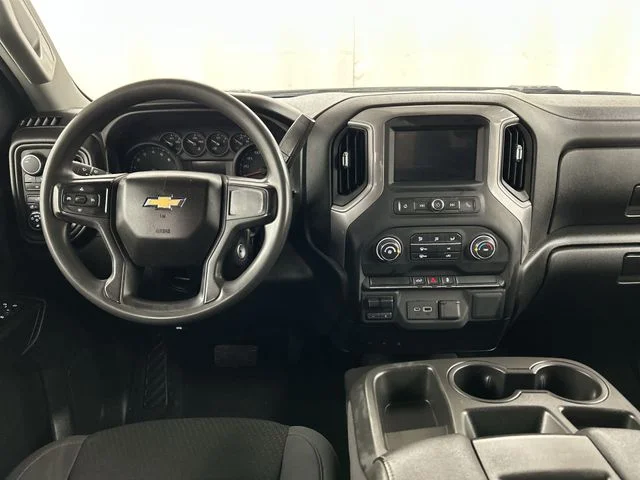 Used 2021 White Chevrolet Custom image 18