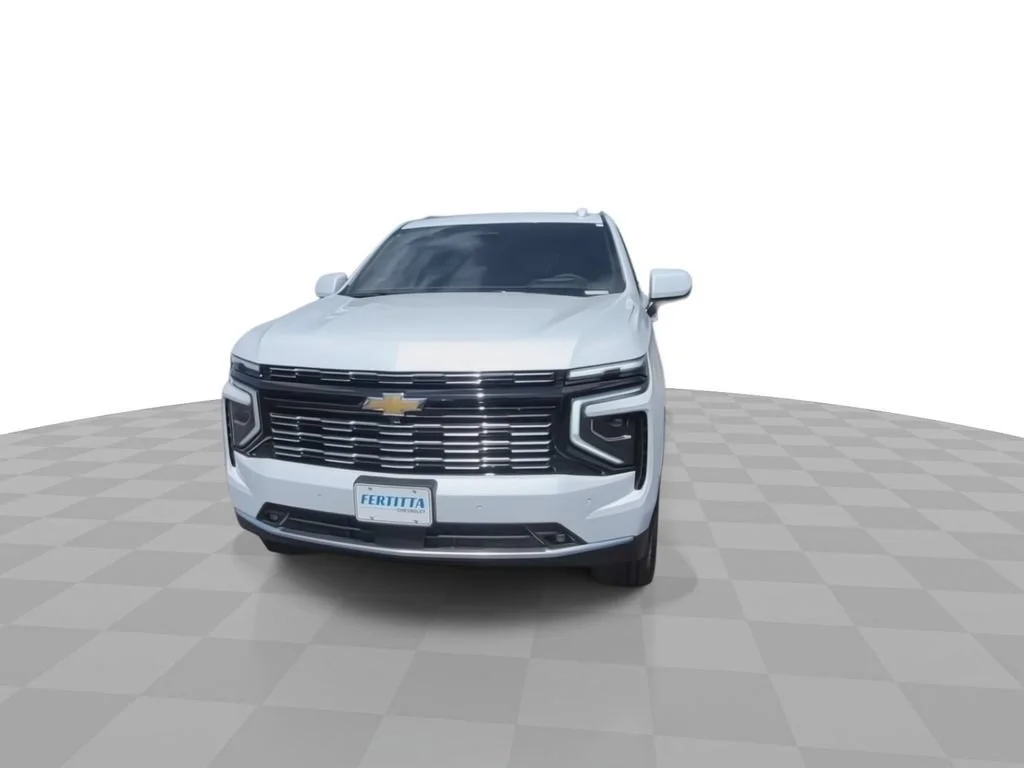 New 2026 Polar White Tricoat Chevrolet High Country image 3