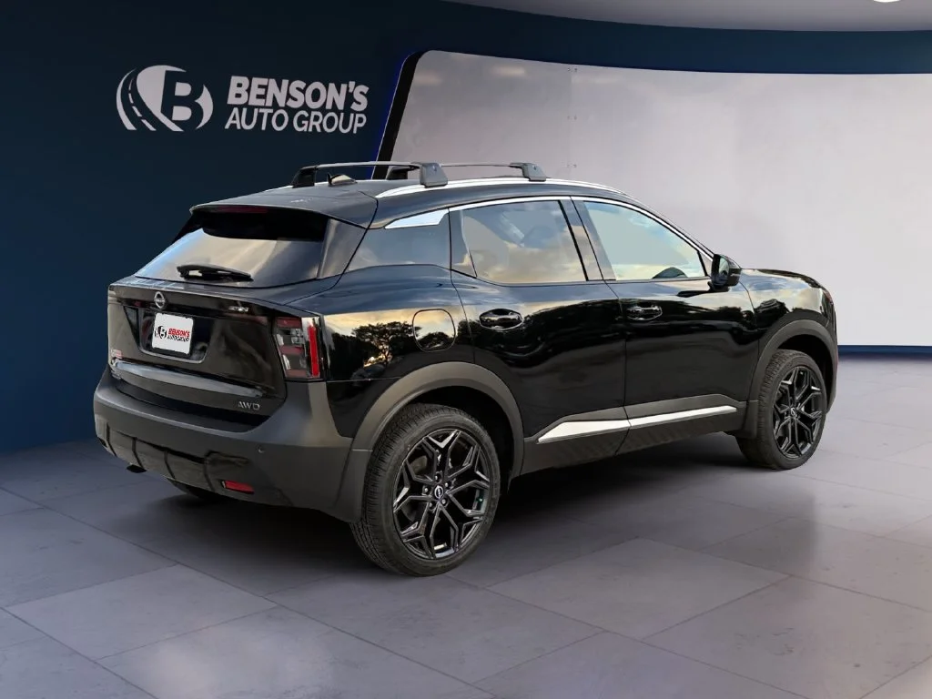 New 2027 Black Nissan SR image 5