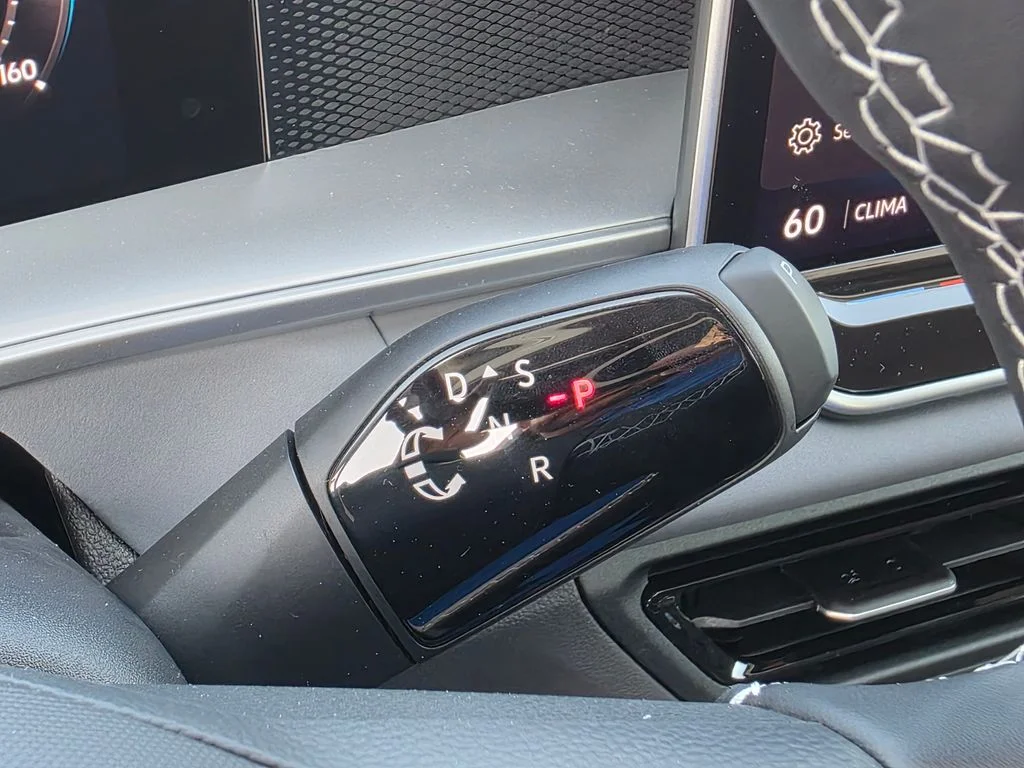 2026 Volkswagen Tiguan SE - Photo 35