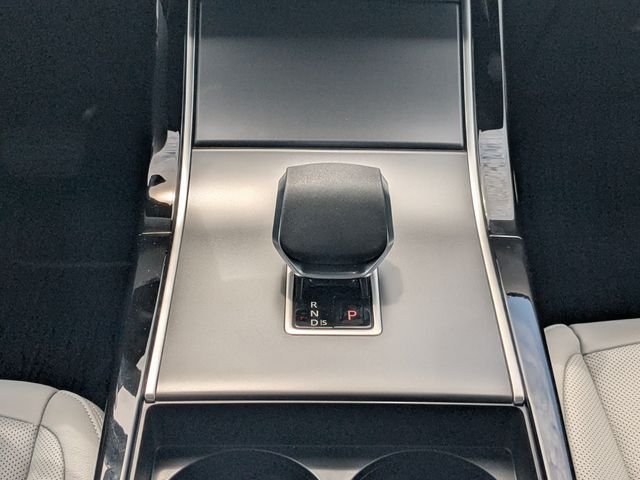 New 2026 White Land Rover S image 19